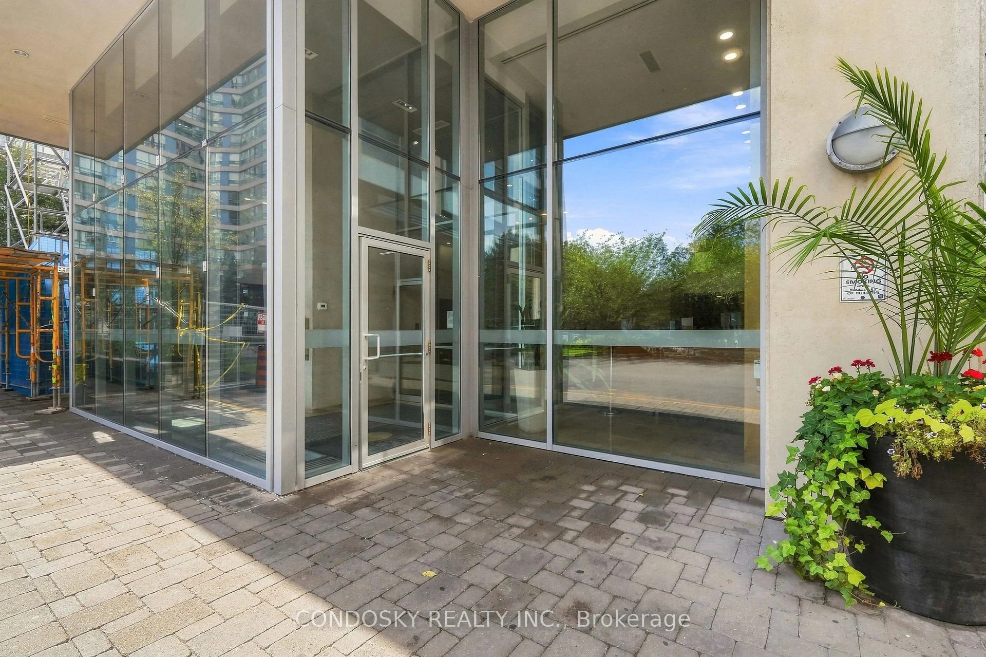 Photo 3 of Unit 2808, 225 Webb Drive, Mississauga, City Centre — HOMEH