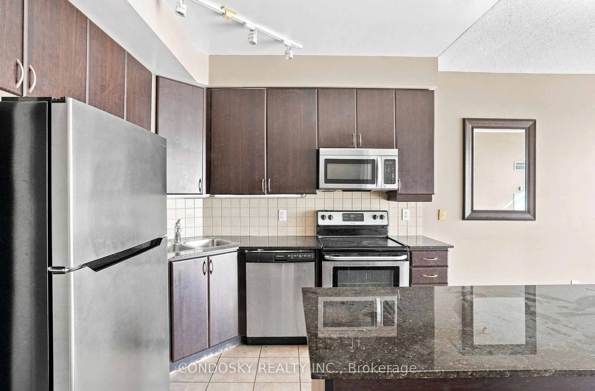 Photo 4 of Unit 2808, 225 Webb Drive, Mississauga, City Centre — HOMEH
