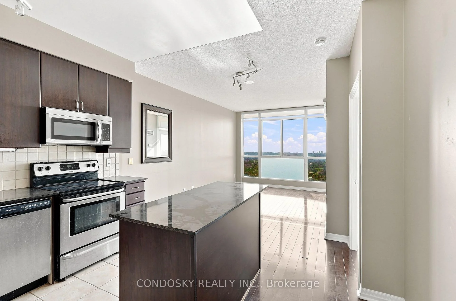 Photo 8 of Unit 2808, 225 Webb Drive, Mississauga, City Centre — HOMEH