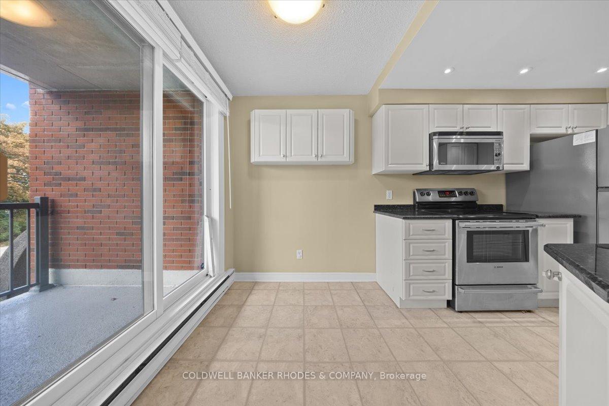 Photo 10 of Unit 205, 939 North River Road, Ottawa, Overbrook — HOMEH