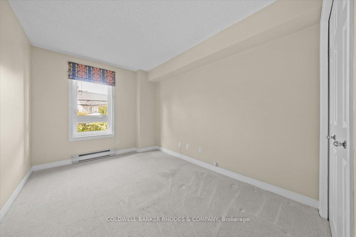 Photo 17 of Unit 205, 939 North River Road, Ottawa, Overbrook — HOMEH