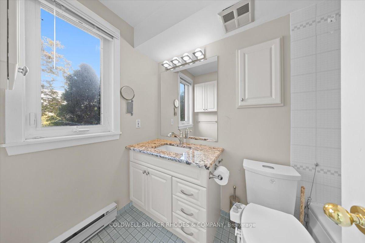 Photo 28 of Unit 205, 939 North River Road, Ottawa, Overbrook — HOMEH