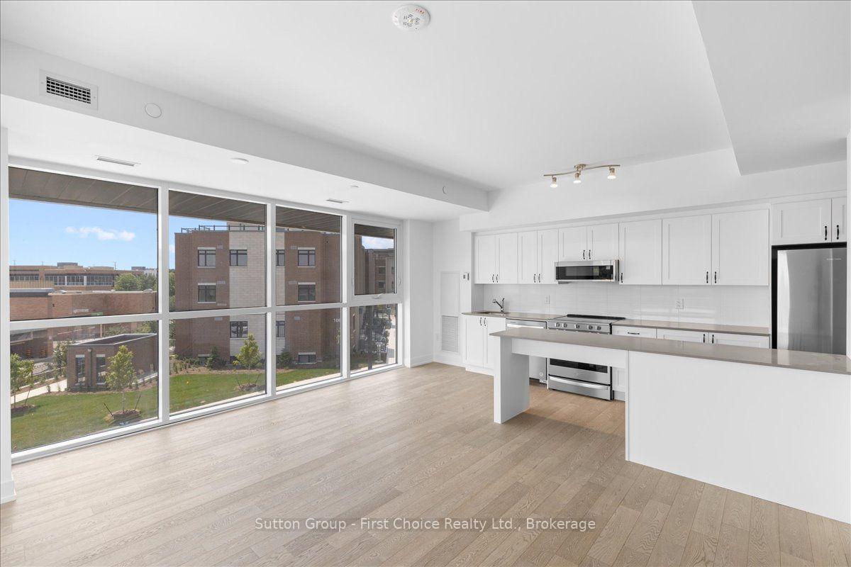 Photo 1 of 1063 Douglas Mccurdy Common Circle, Mississauga, Lakeview — HOMEH