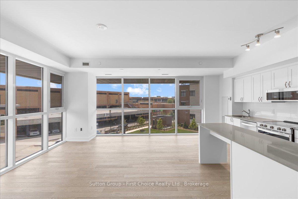 Photo 8 of 1063 Douglas Mccurdy Common Circle, Mississauga, Lakeview — HOMEH