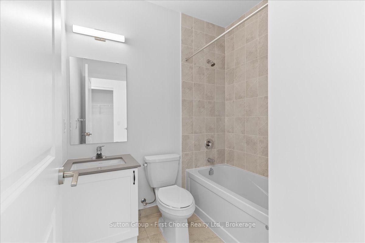 Photo 11 of 1063 Douglas Mccurdy Common Circle, Mississauga, Lakeview — HOMEH