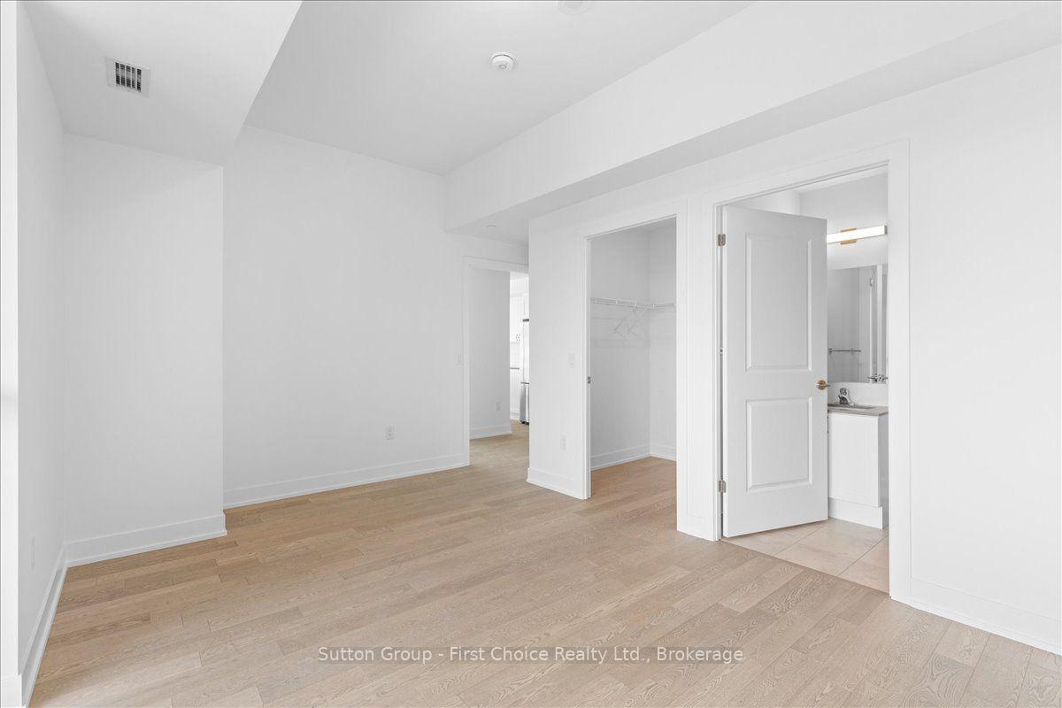 Photo 18 of 1063 Douglas Mccurdy Common Circle, Mississauga, Lakeview — HOMEH