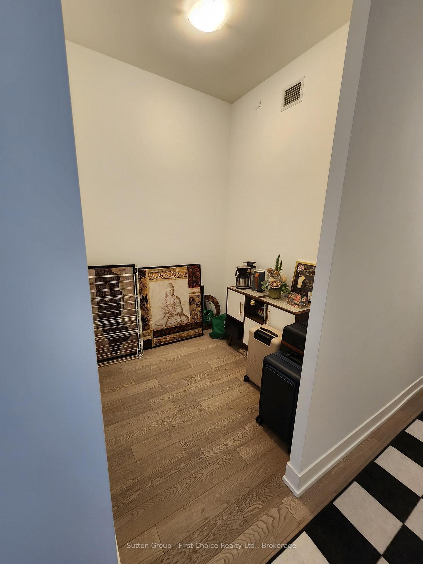 Photo 23 of 1063 Douglas Mccurdy Common Circle, Mississauga, Lakeview — HOMEH