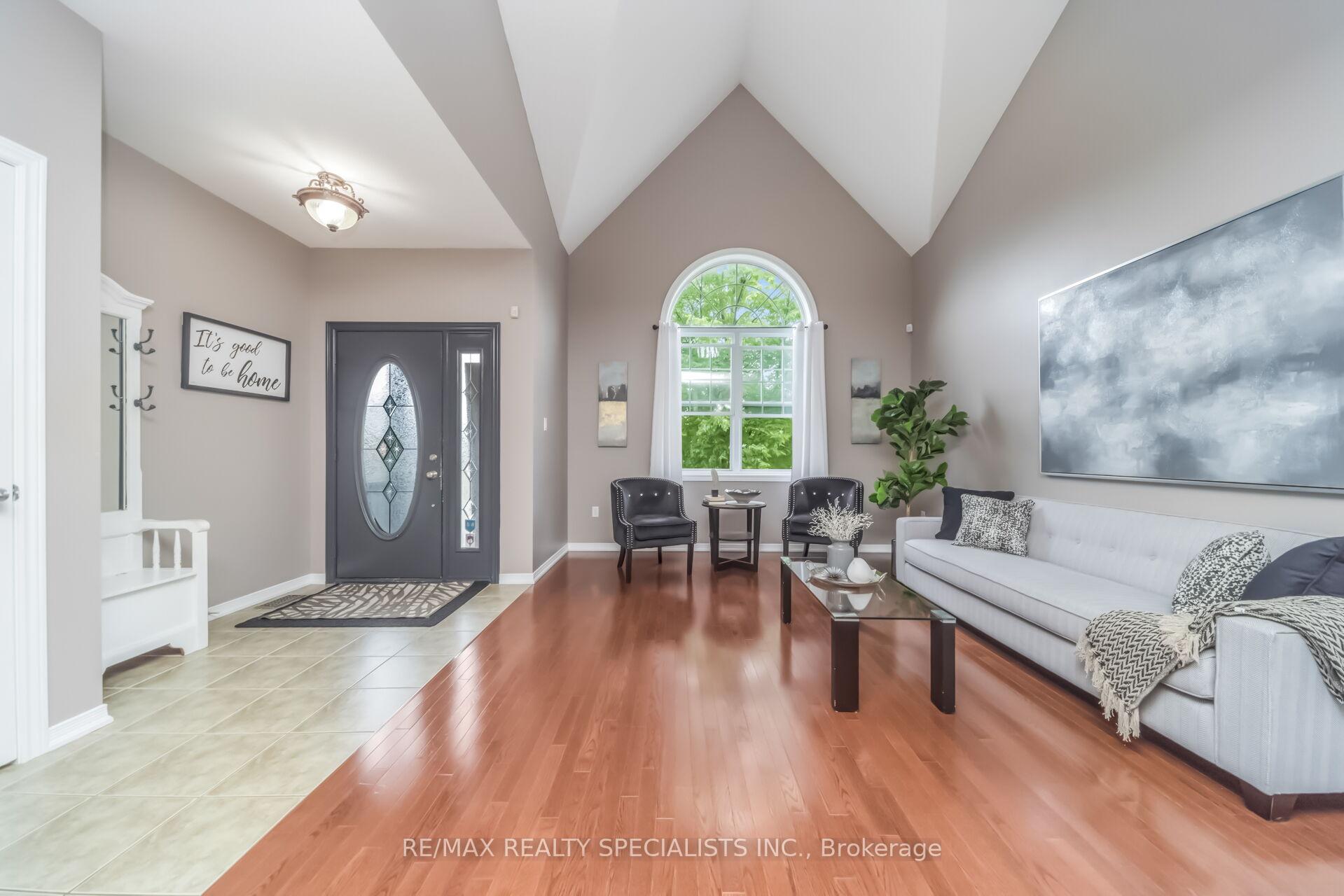 Photo 5 of 77 McMaster Road, Orangeville — HOMEH