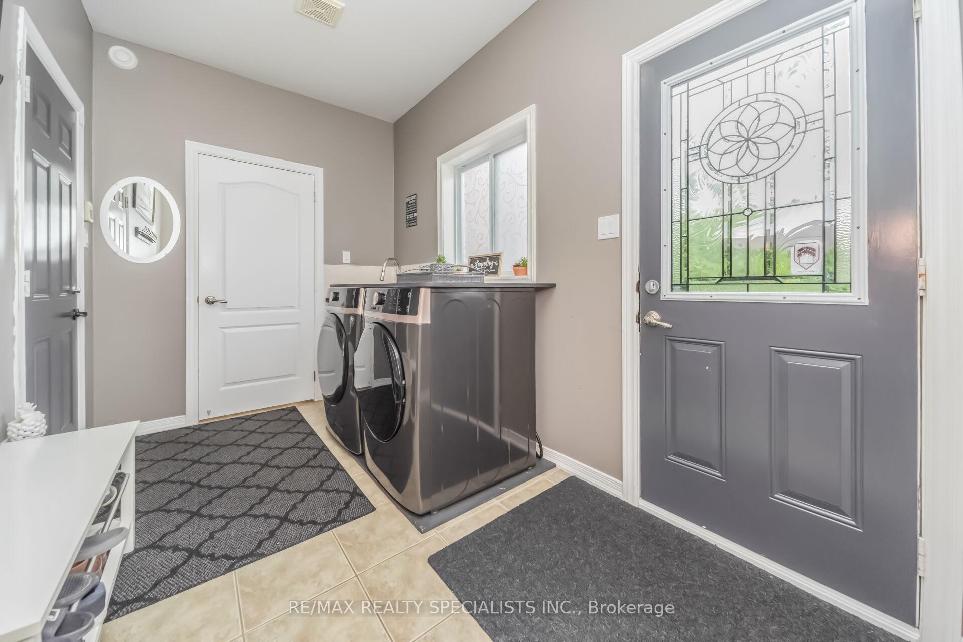 Photo 8 of 77 McMaster Road, Orangeville — HOMEH