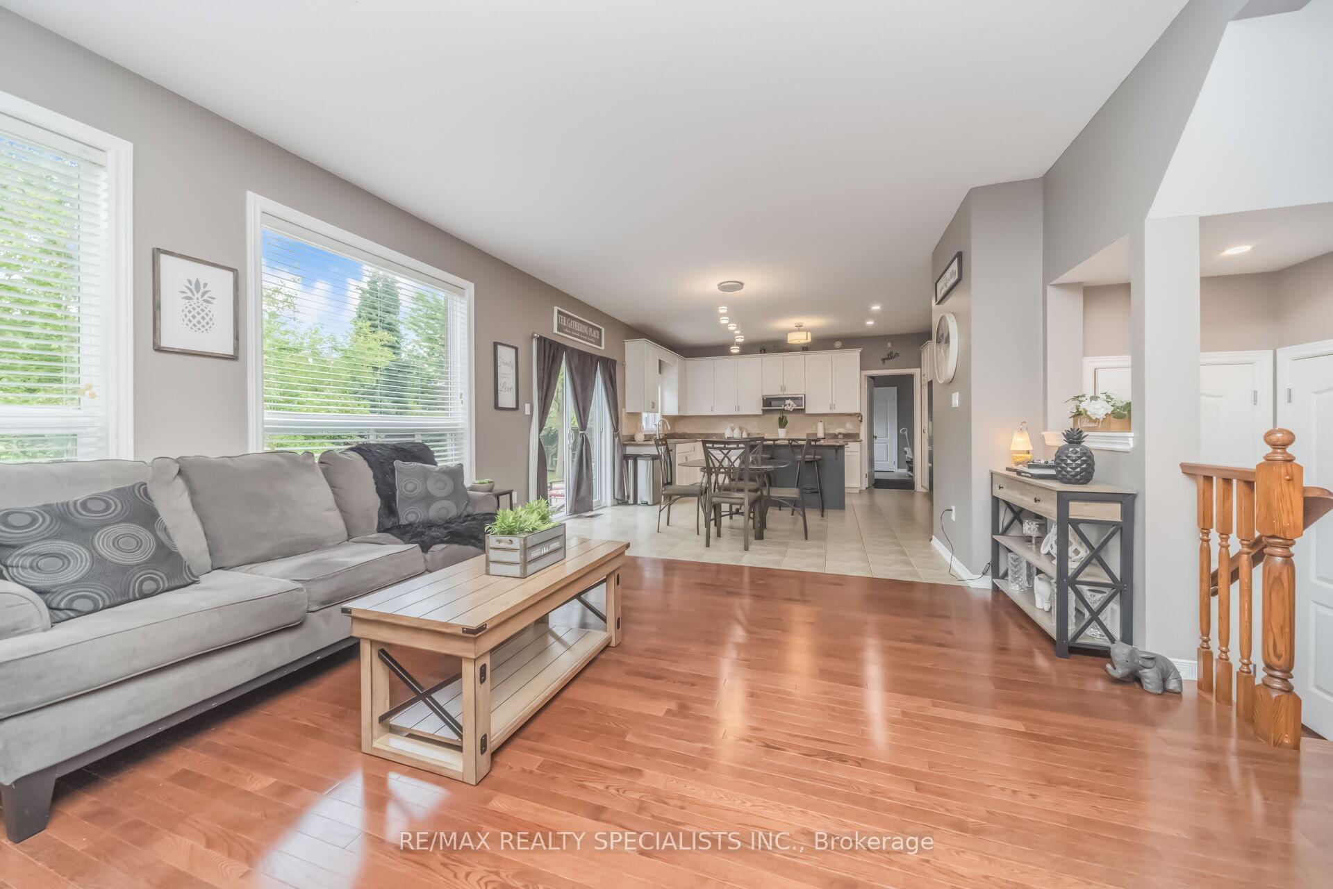 Photo 10 of 77 McMaster Road, Orangeville — HOMEH