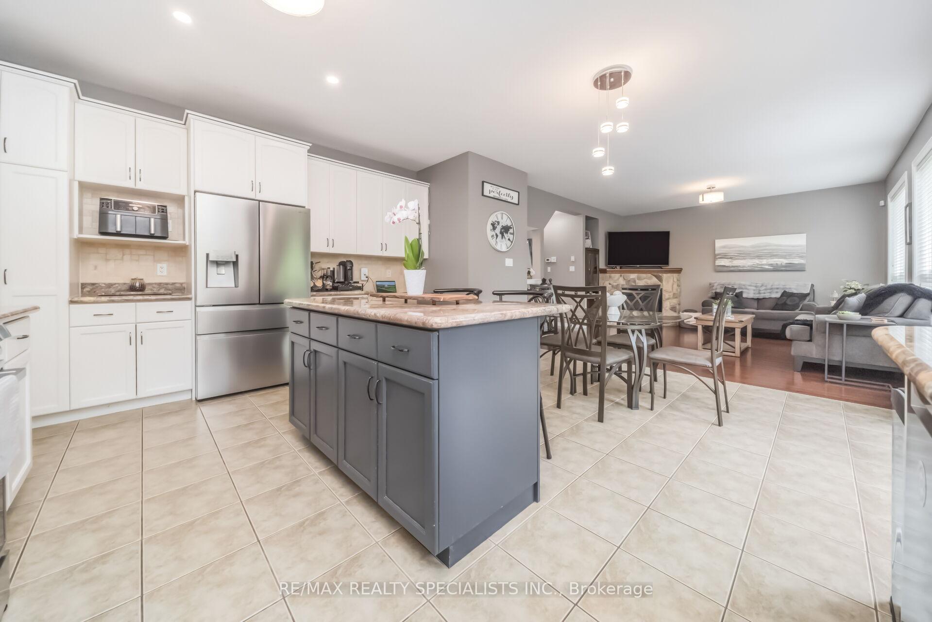 Photo 12 of 77 McMaster Road, Orangeville — HOMEH