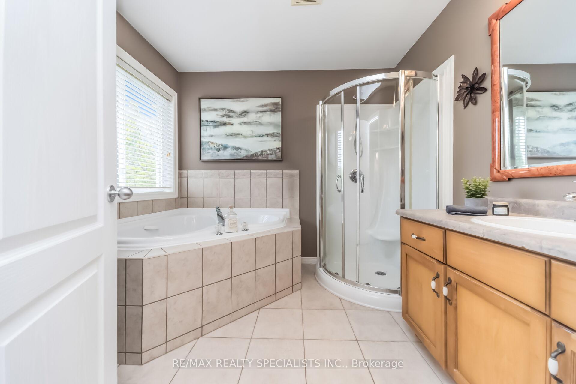 Photo 23 of 77 McMaster Road, Orangeville — HOMEH