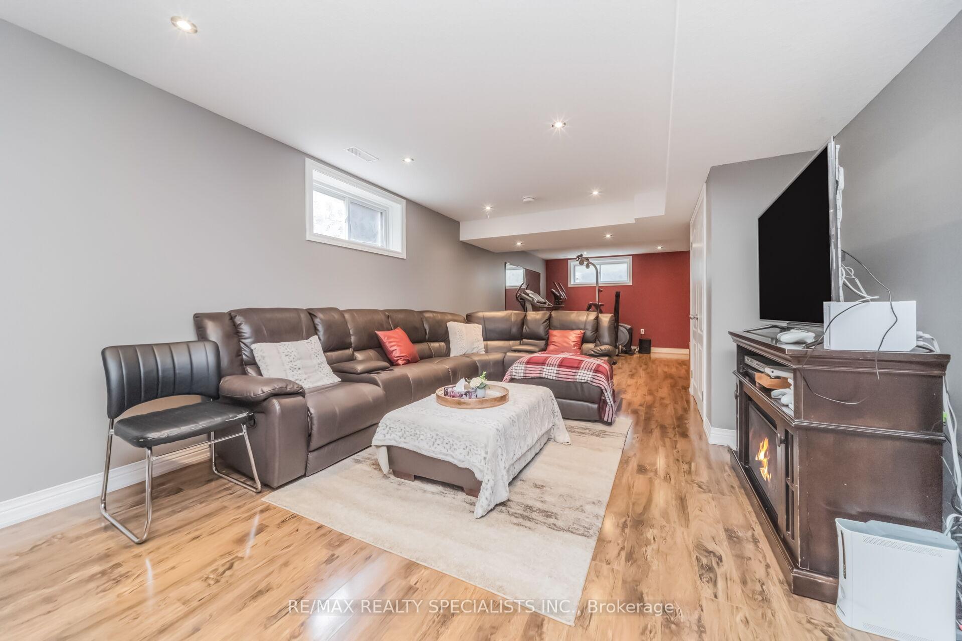 Photo 36 of 77 McMaster Road, Orangeville — HOMEH