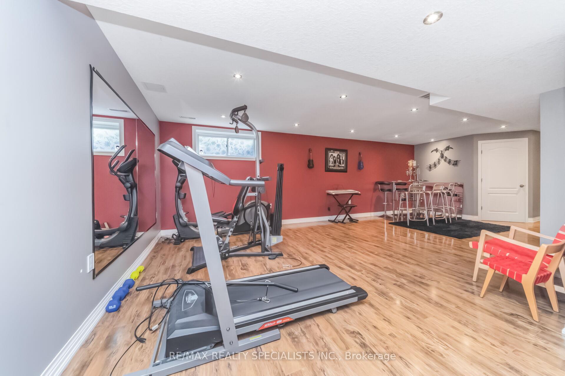 Photo 37 of 77 McMaster Road, Orangeville — HOMEH