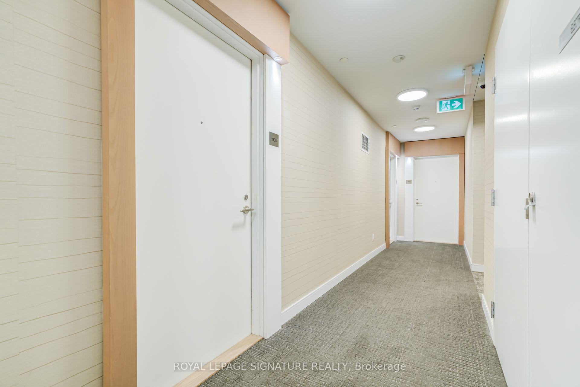 Photo 5 of Unit 1908, 70 Annie Craig Drive, Etobicoke, Mimico — HOMEH