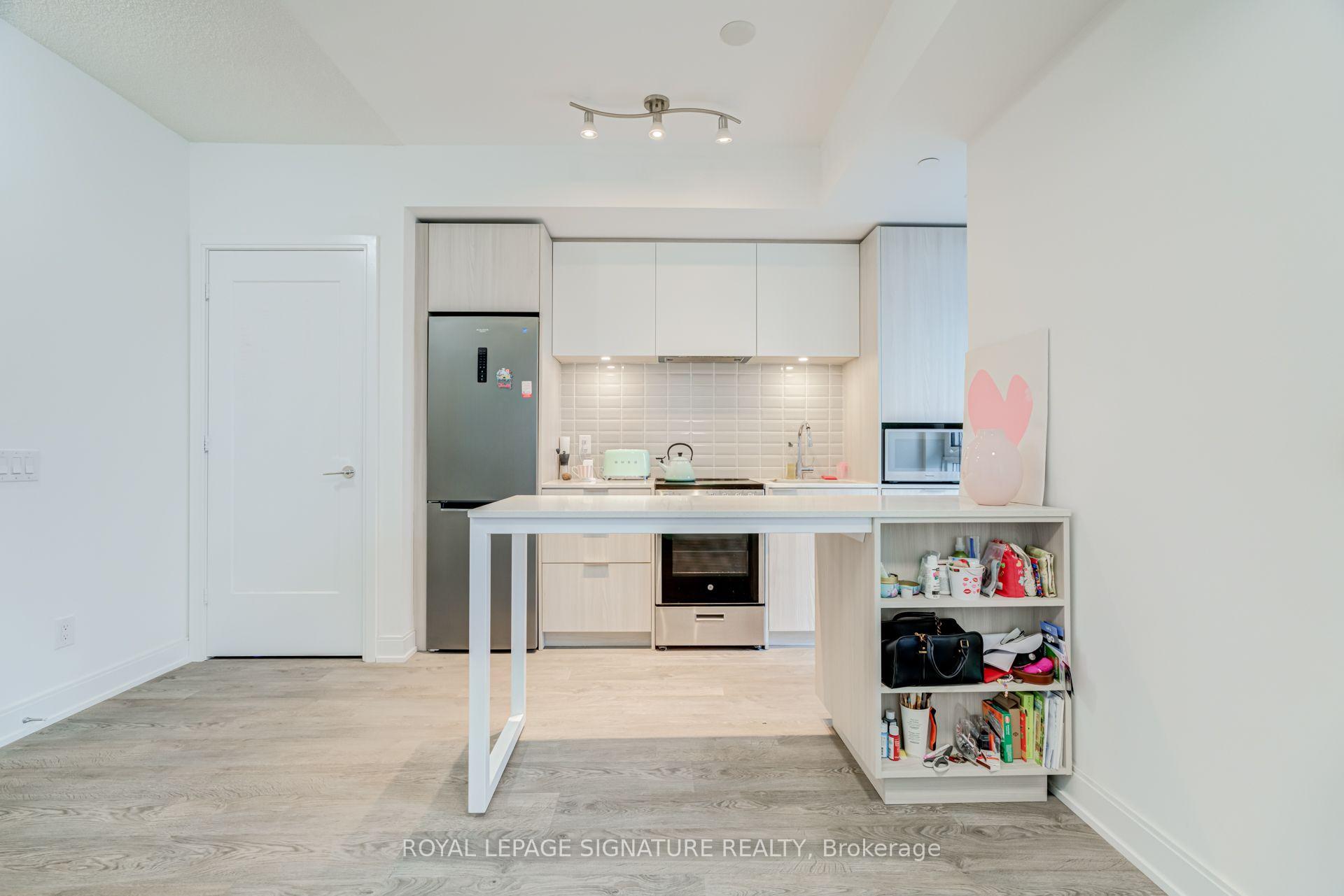 Photo 8 of Unit 1908, 70 Annie Craig Drive, Etobicoke, Mimico — HOMEH