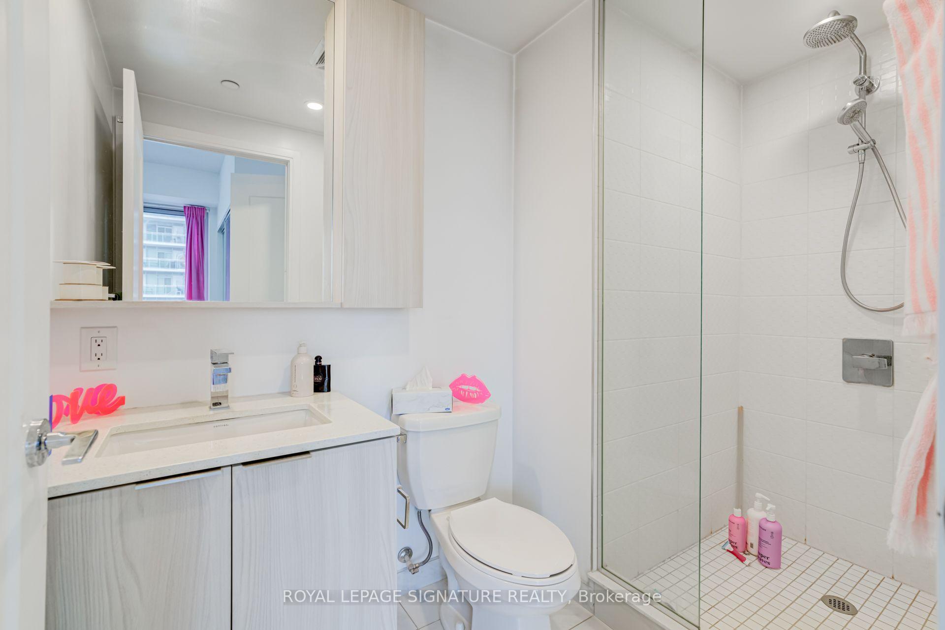 Photo 17 of Unit 1908, 70 Annie Craig Drive, Etobicoke, Mimico — HOMEH