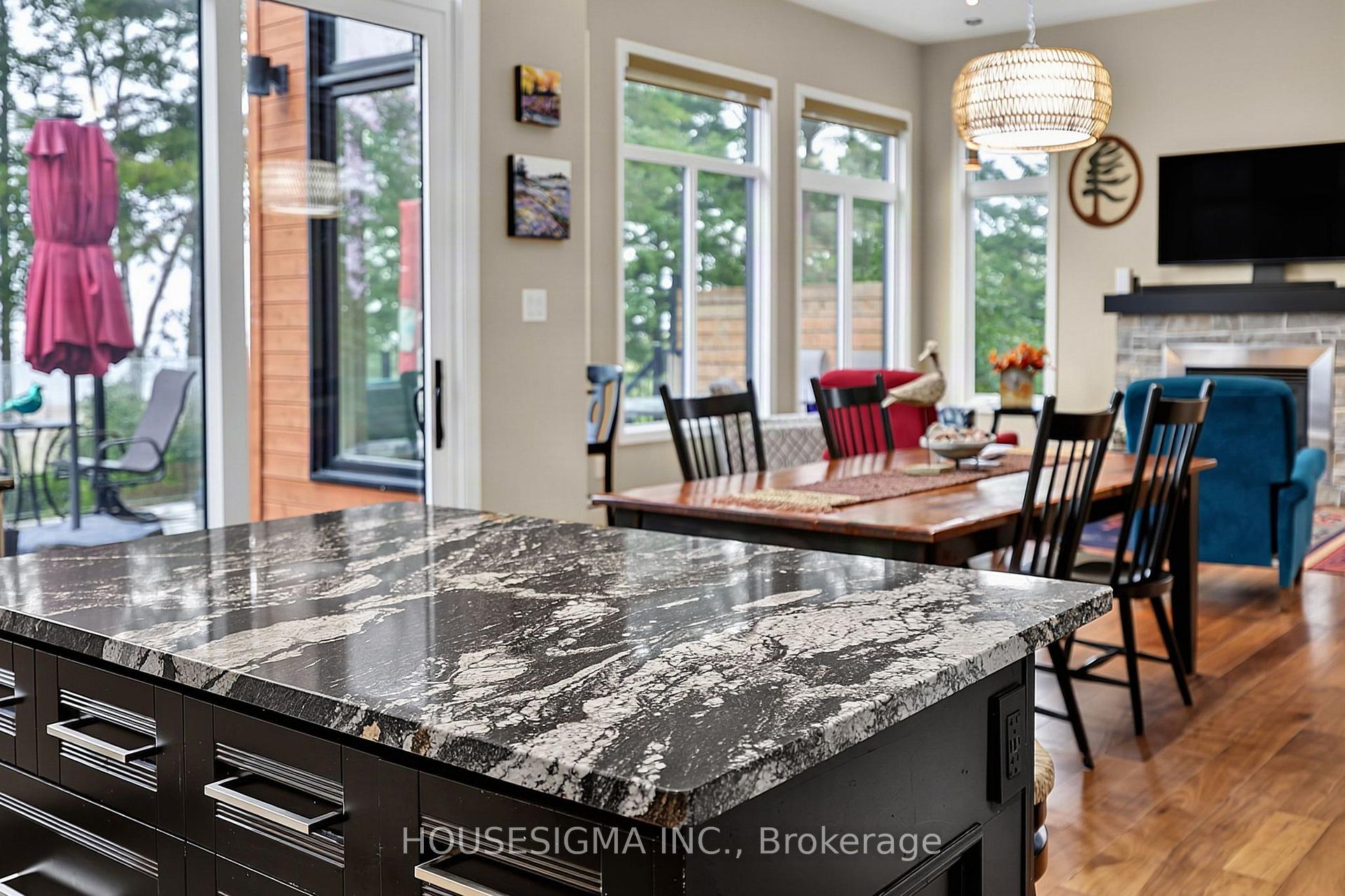 Photo 10 of 1046 River Road, Wasaga Beach — HOMEH