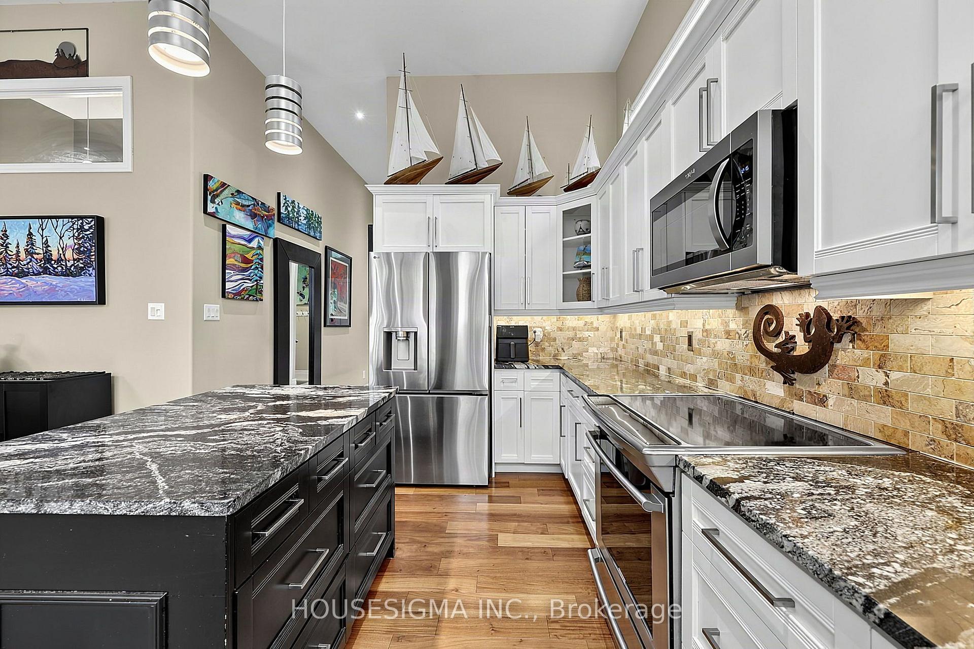 Photo 11 of 1046 River Road, Wasaga Beach — HOMEH