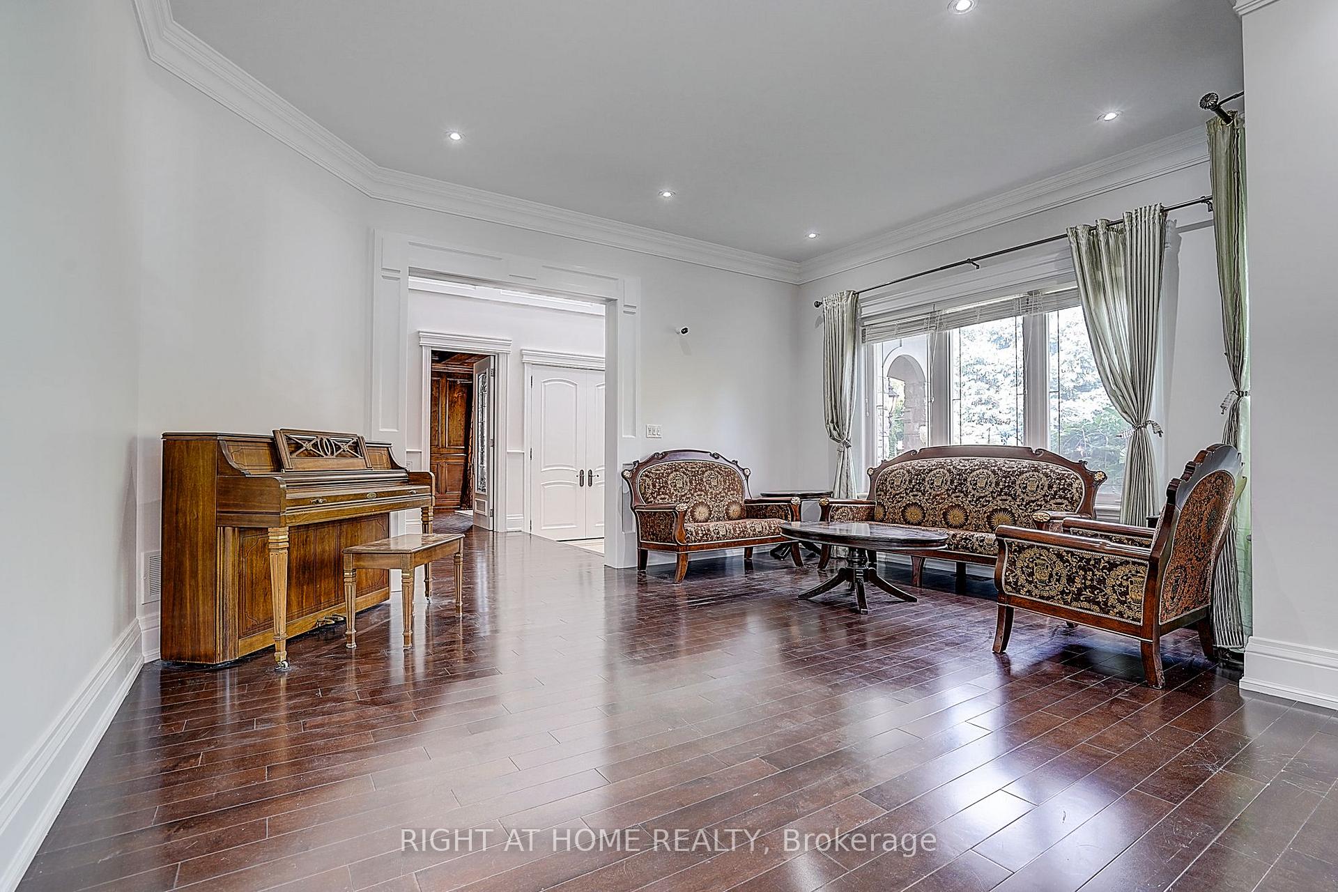 Photo 19 of 16 Fairview Avenue, Richmond Hill, South Richvale — HOMEH