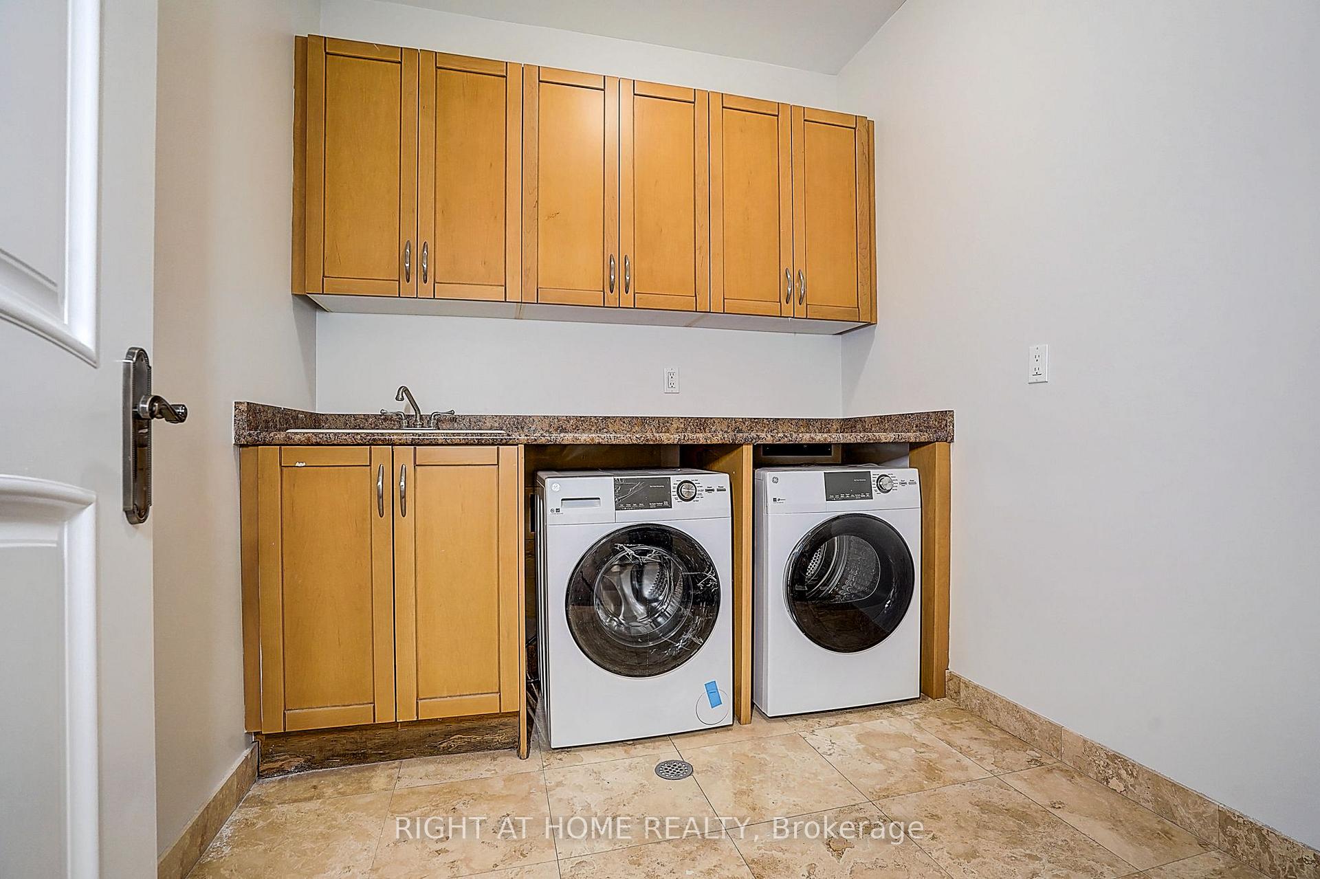 Photo 37 of 16 Fairview Avenue, Richmond Hill, South Richvale — HOMEH