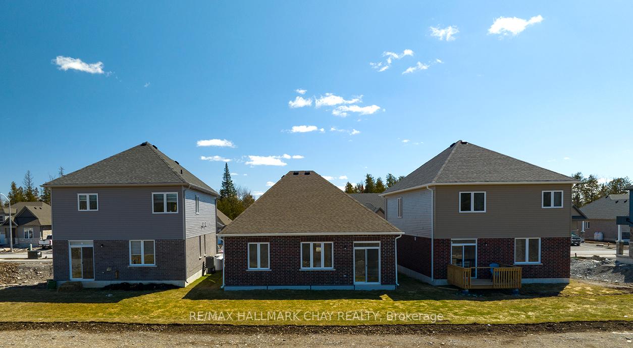 Photo 26 of 64 Hillcroft Way, Kawartha Lakes, Bobcaygeon — HOMEH