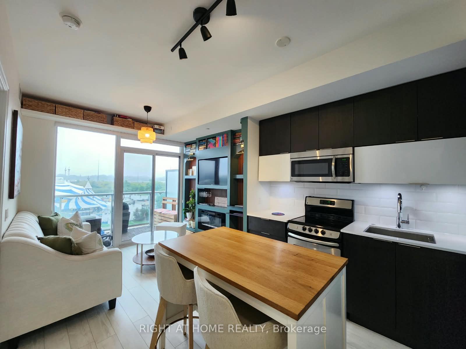 Photo 2 of Unit 608, 56 Annie Craig Drive, Etobicoke, Mimico — HOMEH