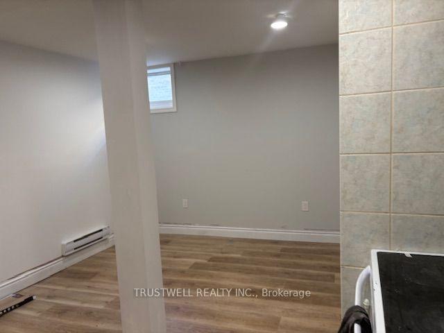 Photo 2 of Unit A6, 14810 Yonge Street, Aurora, Aurora Highlands — HOMEH