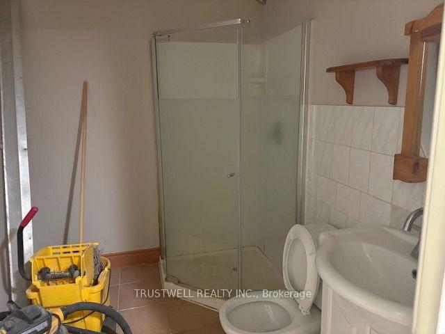 Photo 5 of Unit A6, 14810 Yonge Street, Aurora, Aurora Highlands — HOMEH