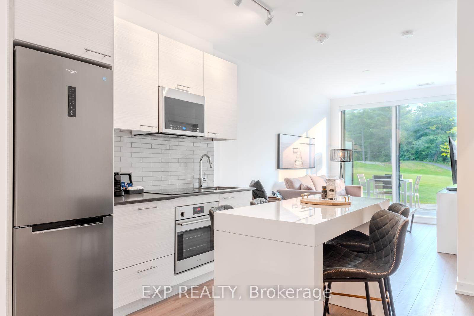 Photo 5 of Unit 102, 120 Carrick Trail, Gravenhurst, Muskoka (S) — HOMEH