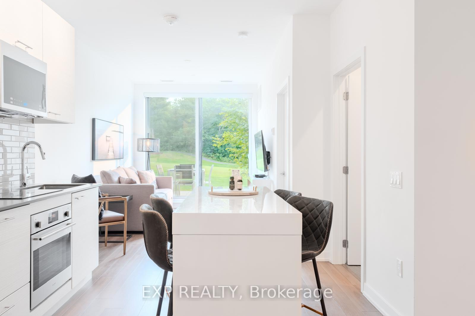 Photo 6 of Unit 102, 120 Carrick Trail, Gravenhurst, Muskoka (S) — HOMEH