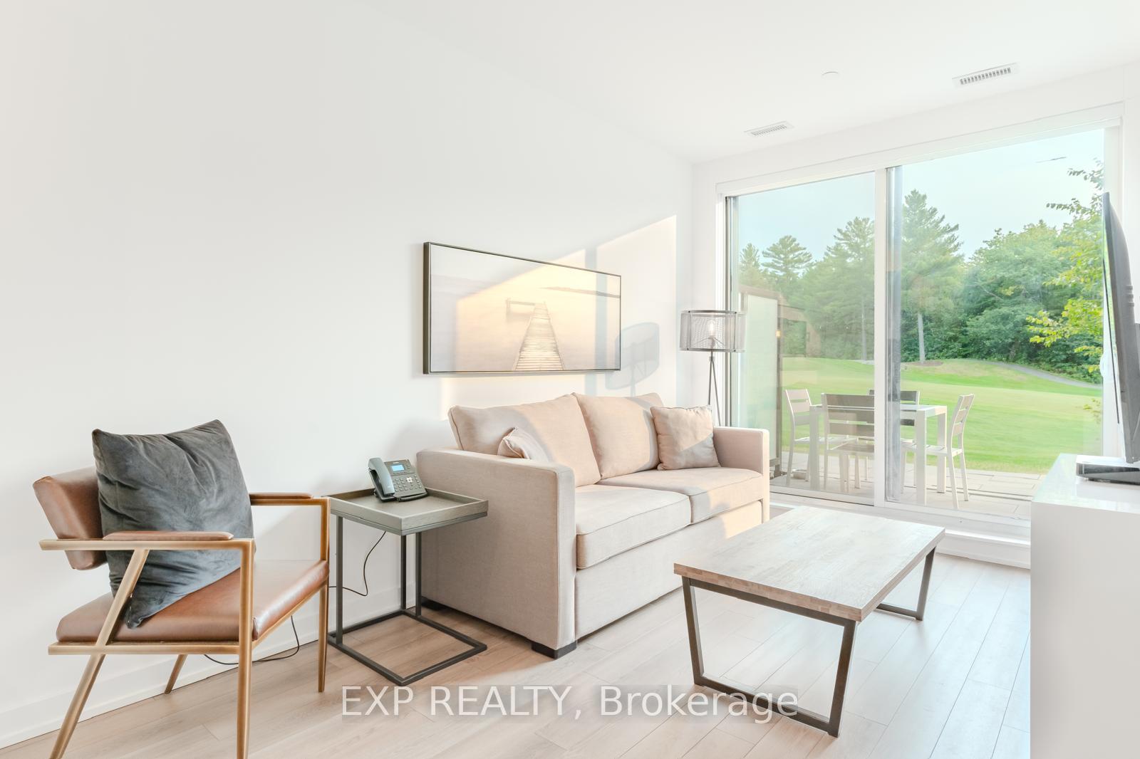 Photo 8 of Unit 102, 120 Carrick Trail, Gravenhurst, Muskoka (S) — HOMEH
