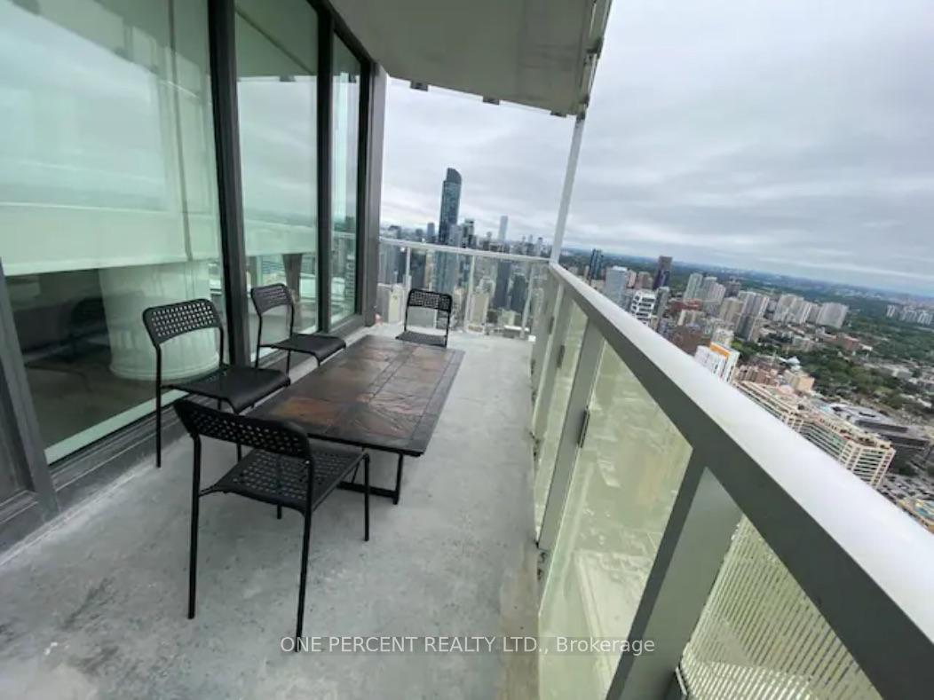 Photo 2 of Unit 5502, 197 Yonge Street, Toronto, Church-Yonge Corridor — HOMEH