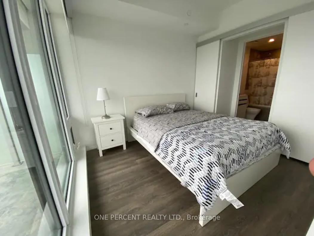 Photo 8 of Unit 5502, 197 Yonge Street, Toronto, Church-Yonge Corridor — HOMEH