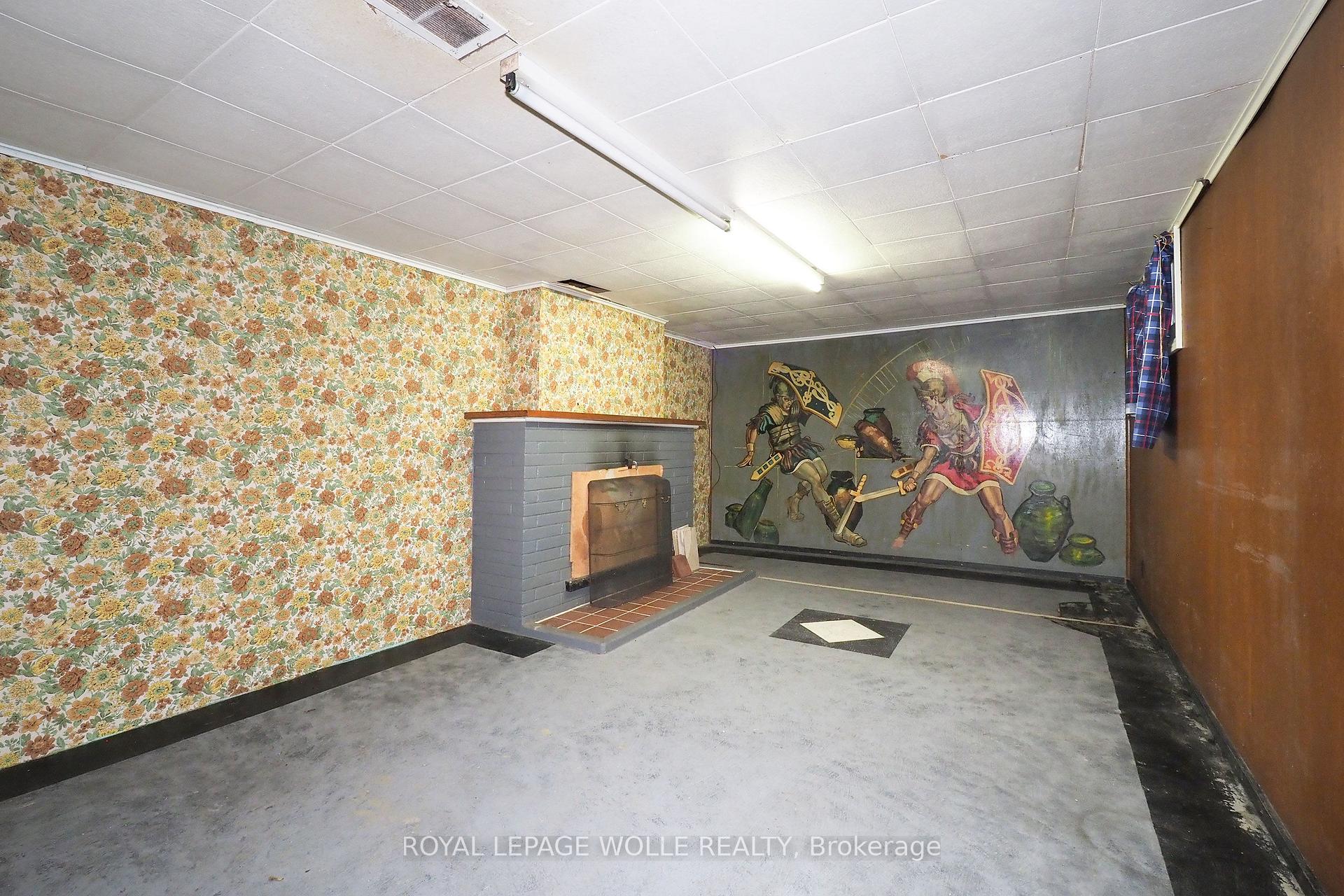 Photo 21 of 12 Oakwood Avenue, Kitchener, Fairfield — HOMEH