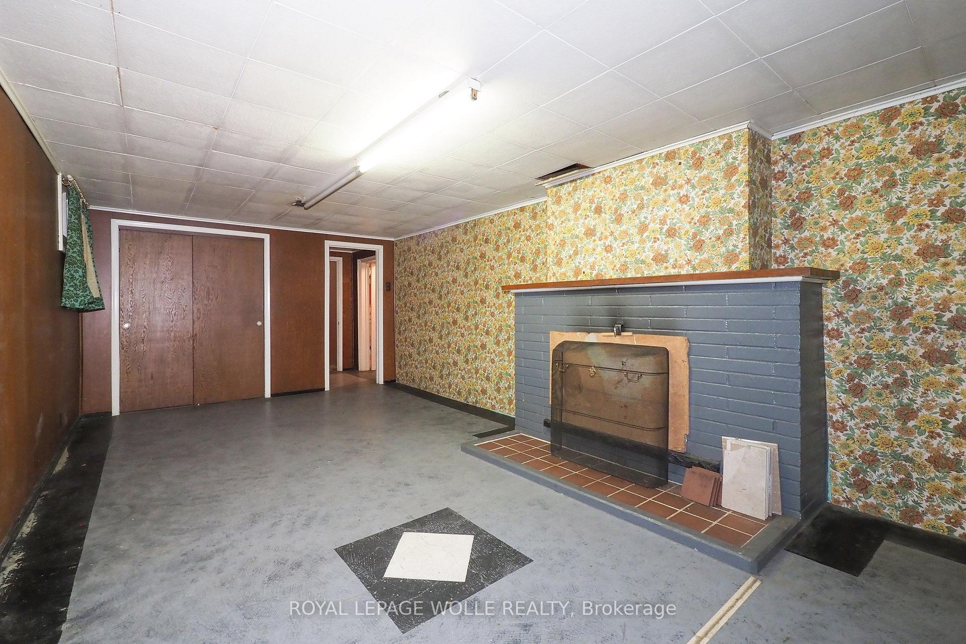 Photo 22 of 12 Oakwood Avenue, Kitchener, Fairfield — HOMEH