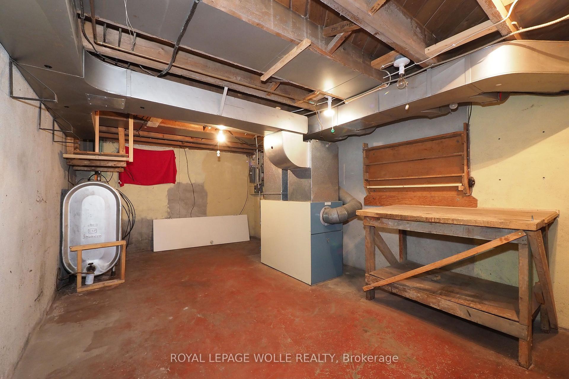 Photo 26 of 12 Oakwood Avenue, Kitchener, Fairfield — HOMEH