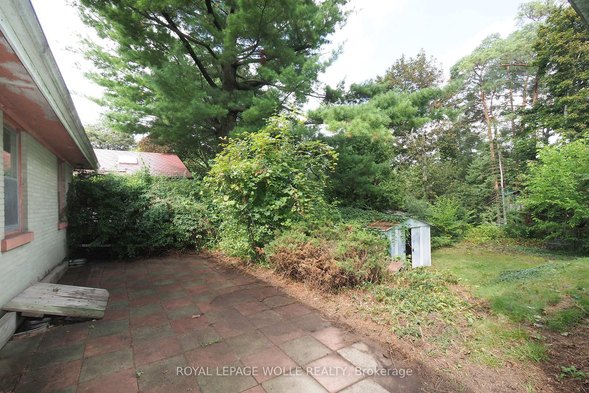 Photo 31 of 12 Oakwood Avenue, Kitchener, Fairfield — HOMEH