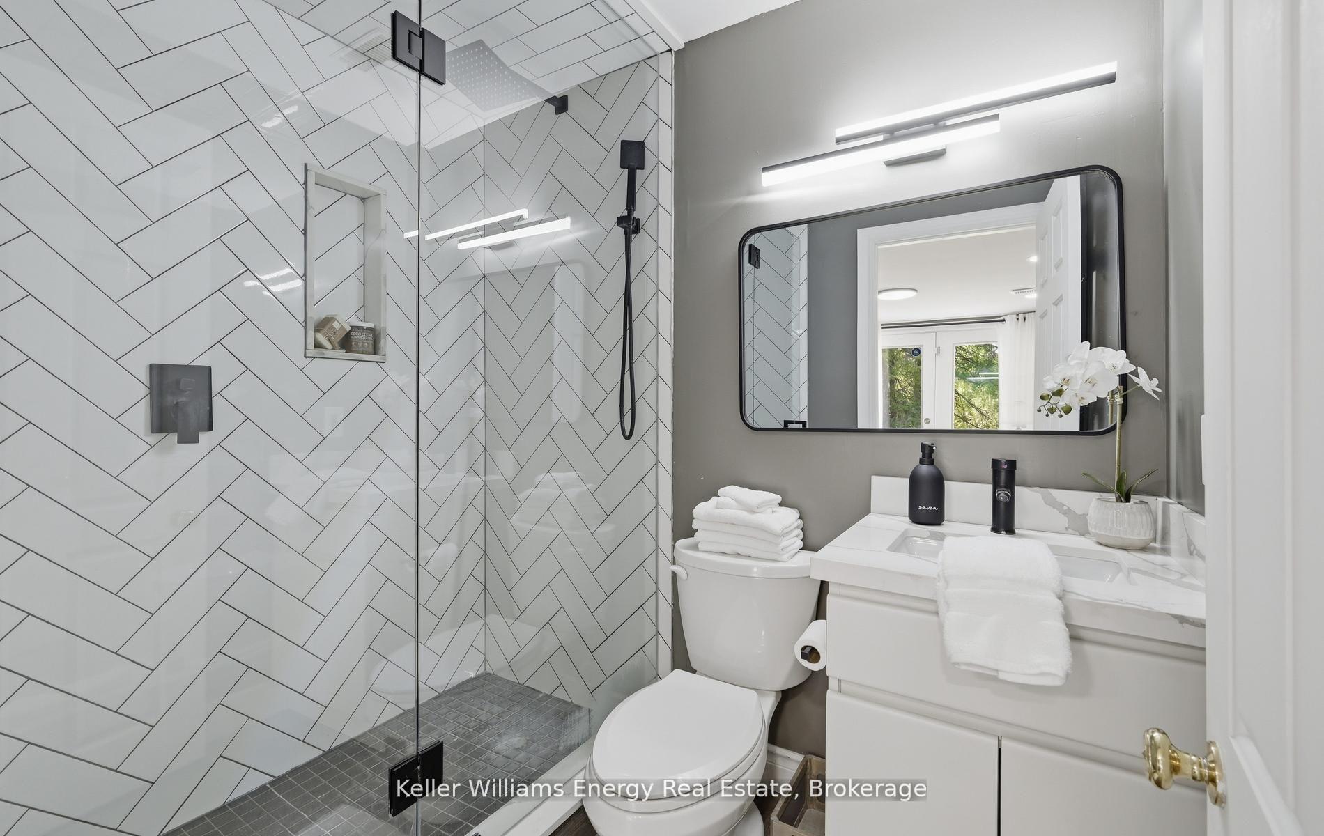 Photo 32 of 7925 Cedarbrook Trail, Whitby, Rural Whitby — HOMEH