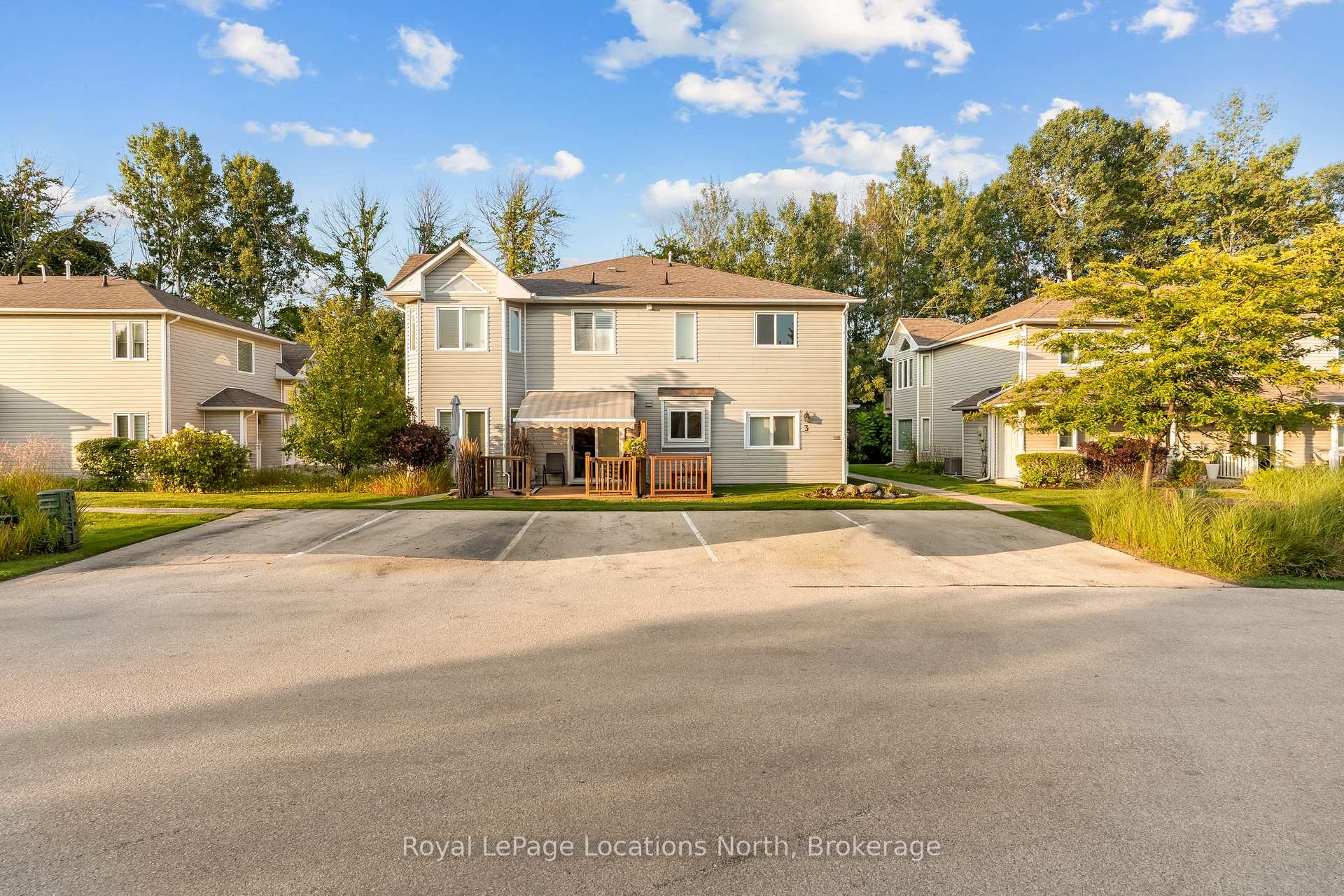 Photo 1 of Unit 17, 35 Sundial Court, Collingwood — HOMEH