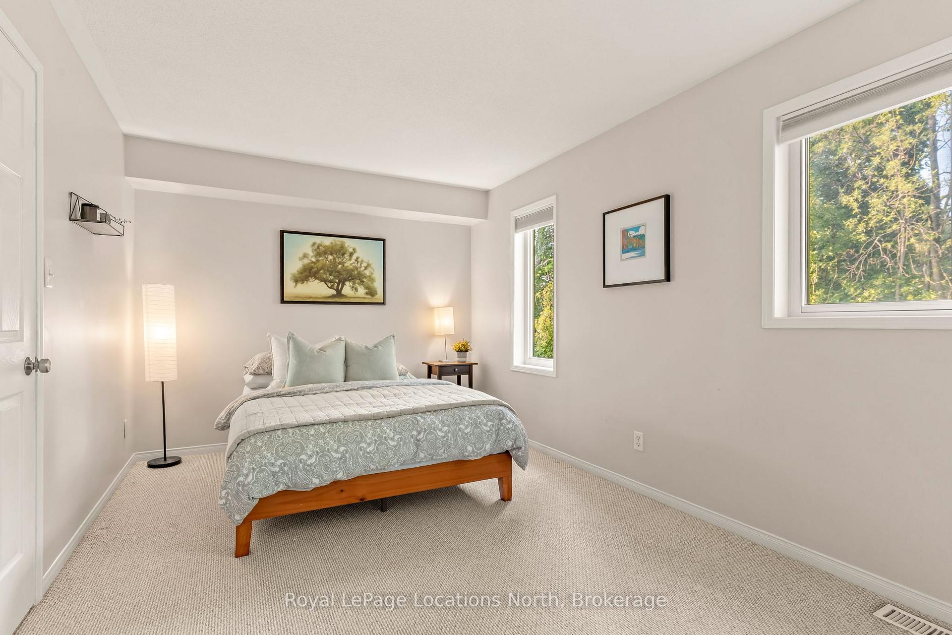 Photo 18 of Unit 17, 35 Sundial Court, Collingwood — HOMEH