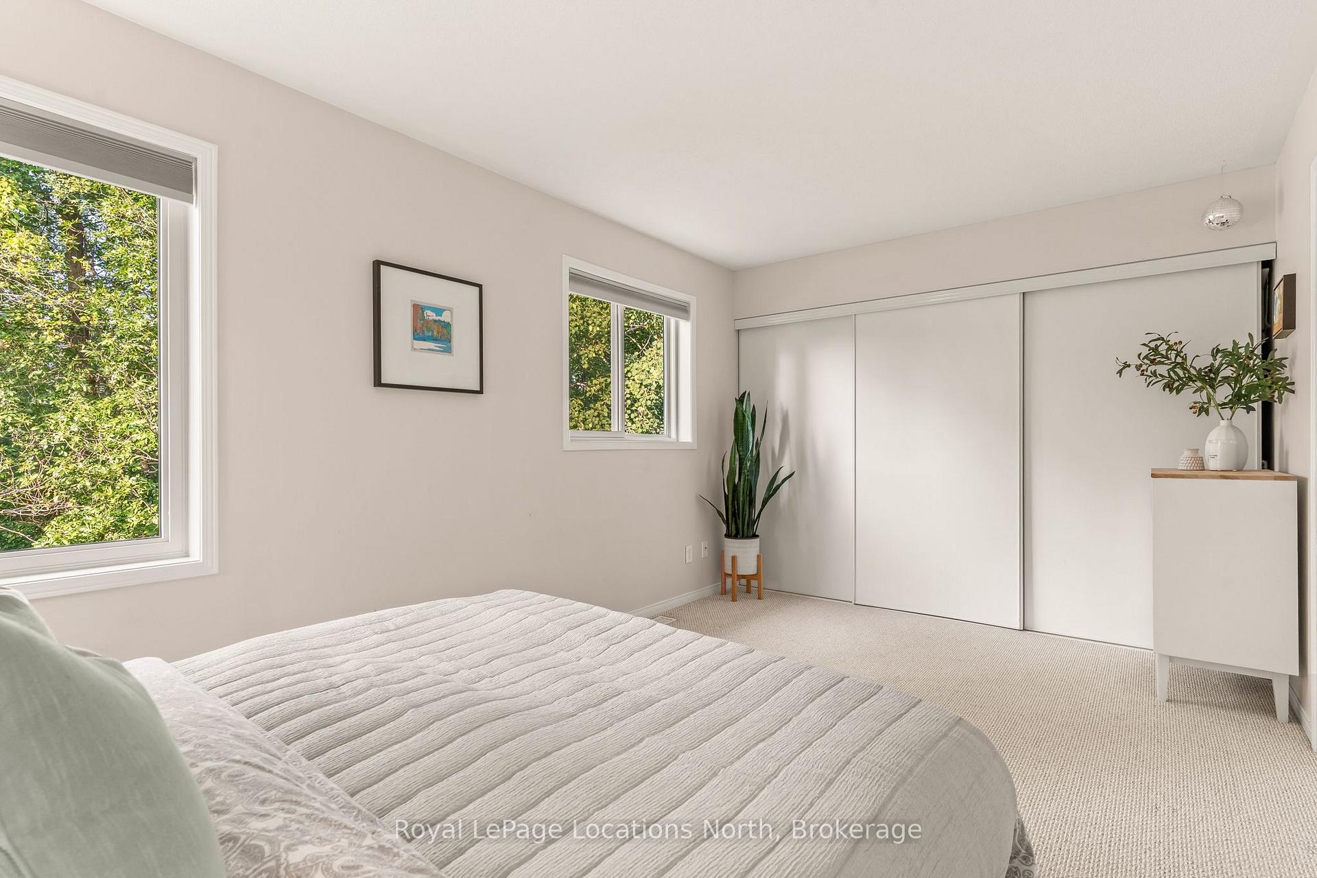 Photo 19 of Unit 17, 35 Sundial Court, Collingwood — HOMEH