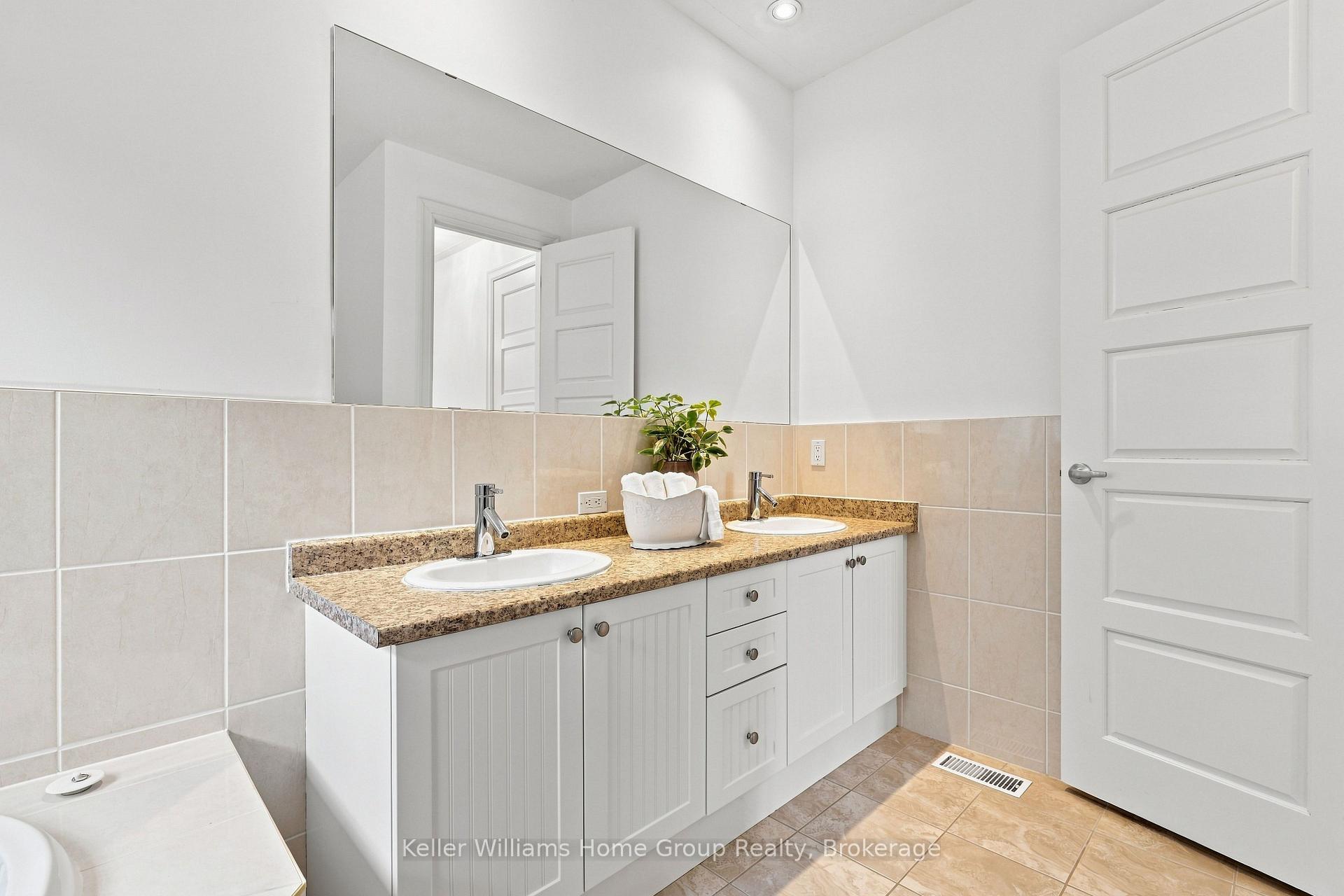 Photo 21 of Unit 53, 145 Aberfoyle Mill Crescent, Puslinch, Aberfoyle — HOMEH