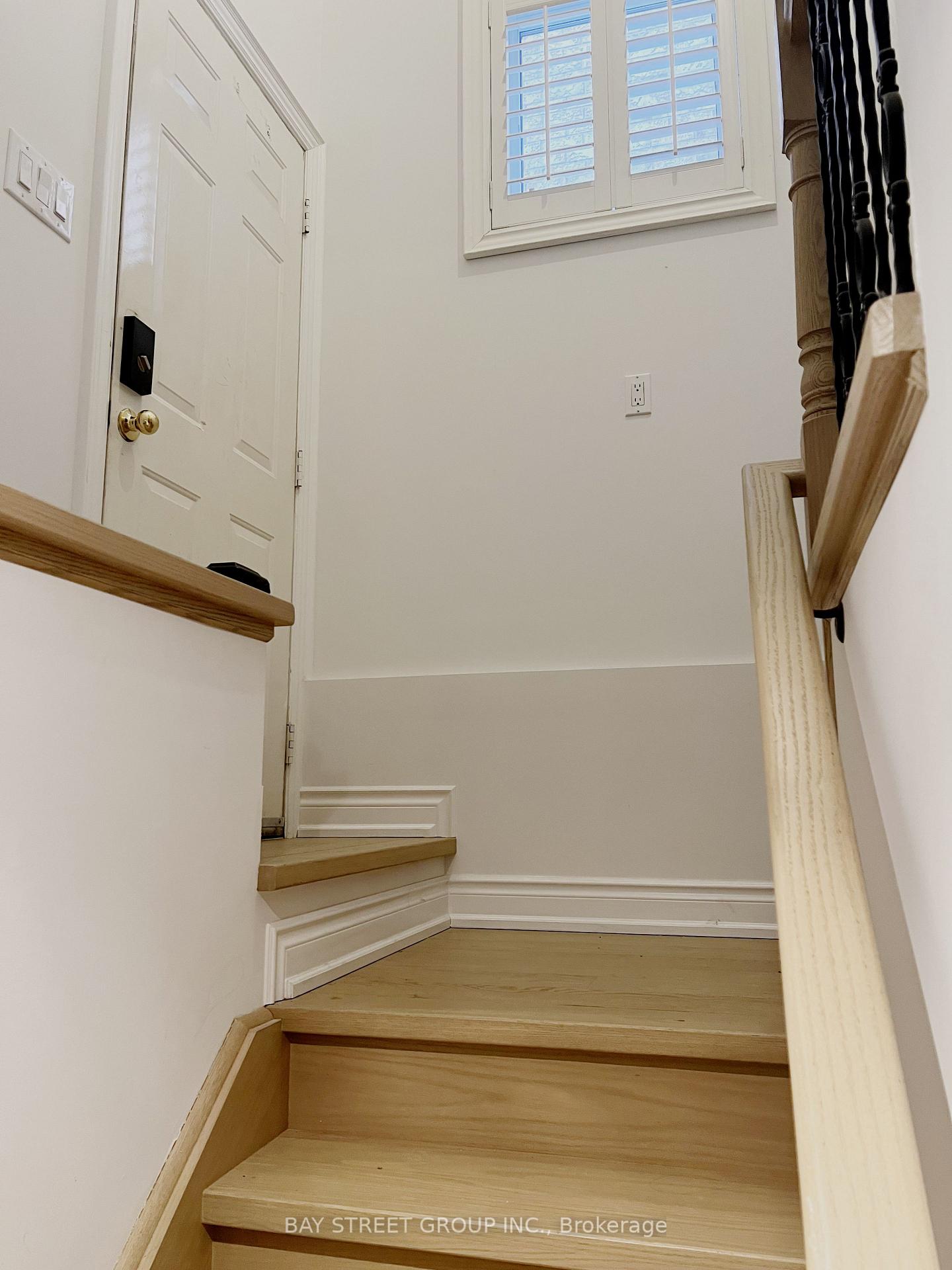 Photo 2 of Bsmt 96 Preston Hill Crescent, Vaughan, Patterson — HOMEH