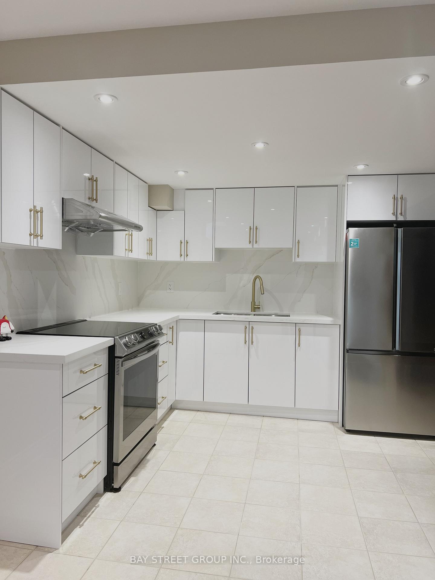Photo 11 of Bsmt 96 Preston Hill Crescent, Vaughan, Patterson — HOMEH