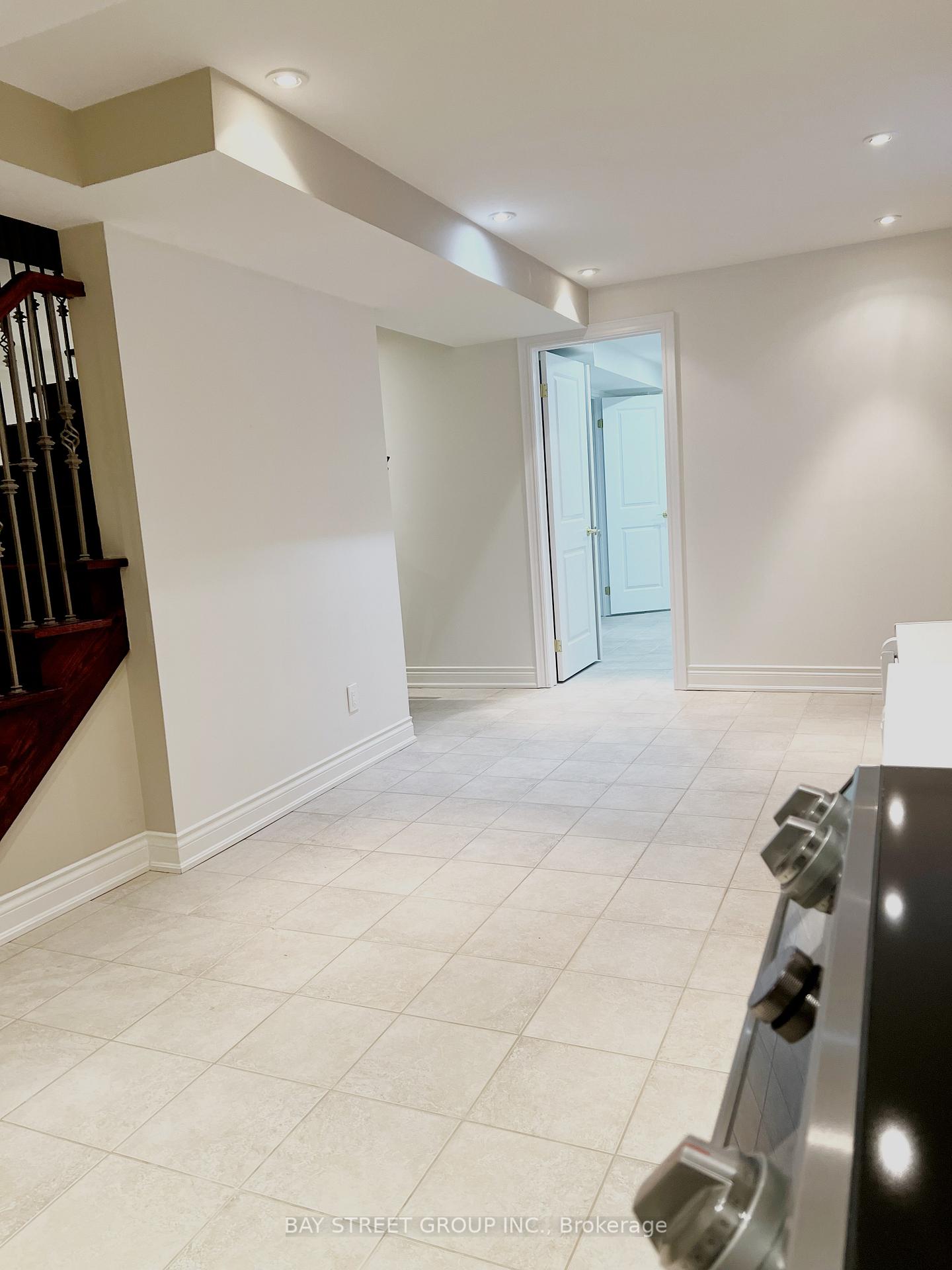 Photo 16 of Bsmt 96 Preston Hill Crescent, Vaughan, Patterson — HOMEH