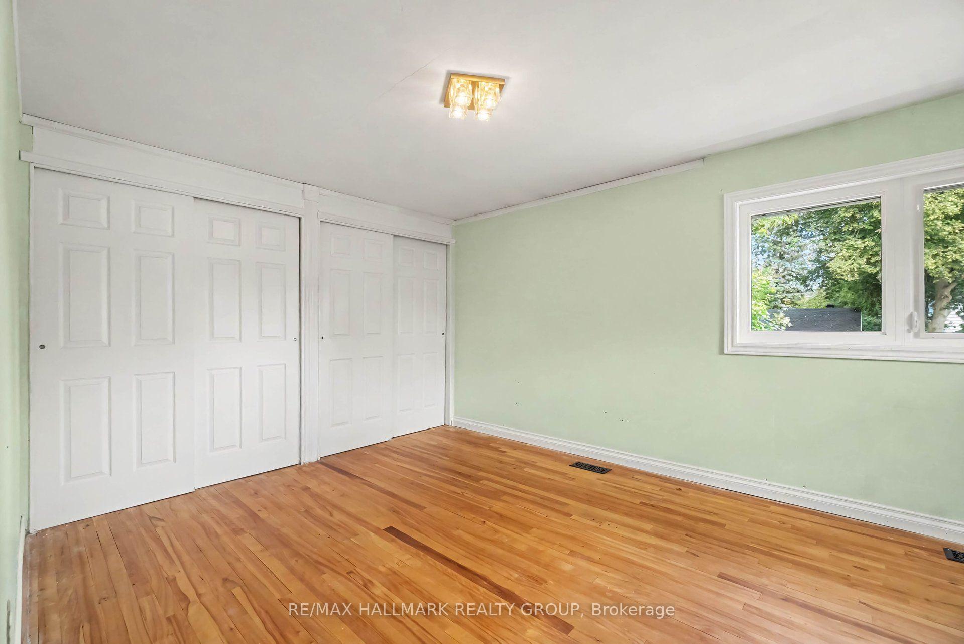 Photo 17 of 1236 Amesbrooke Drive, Ottawa, Copeland Park — HOMEH