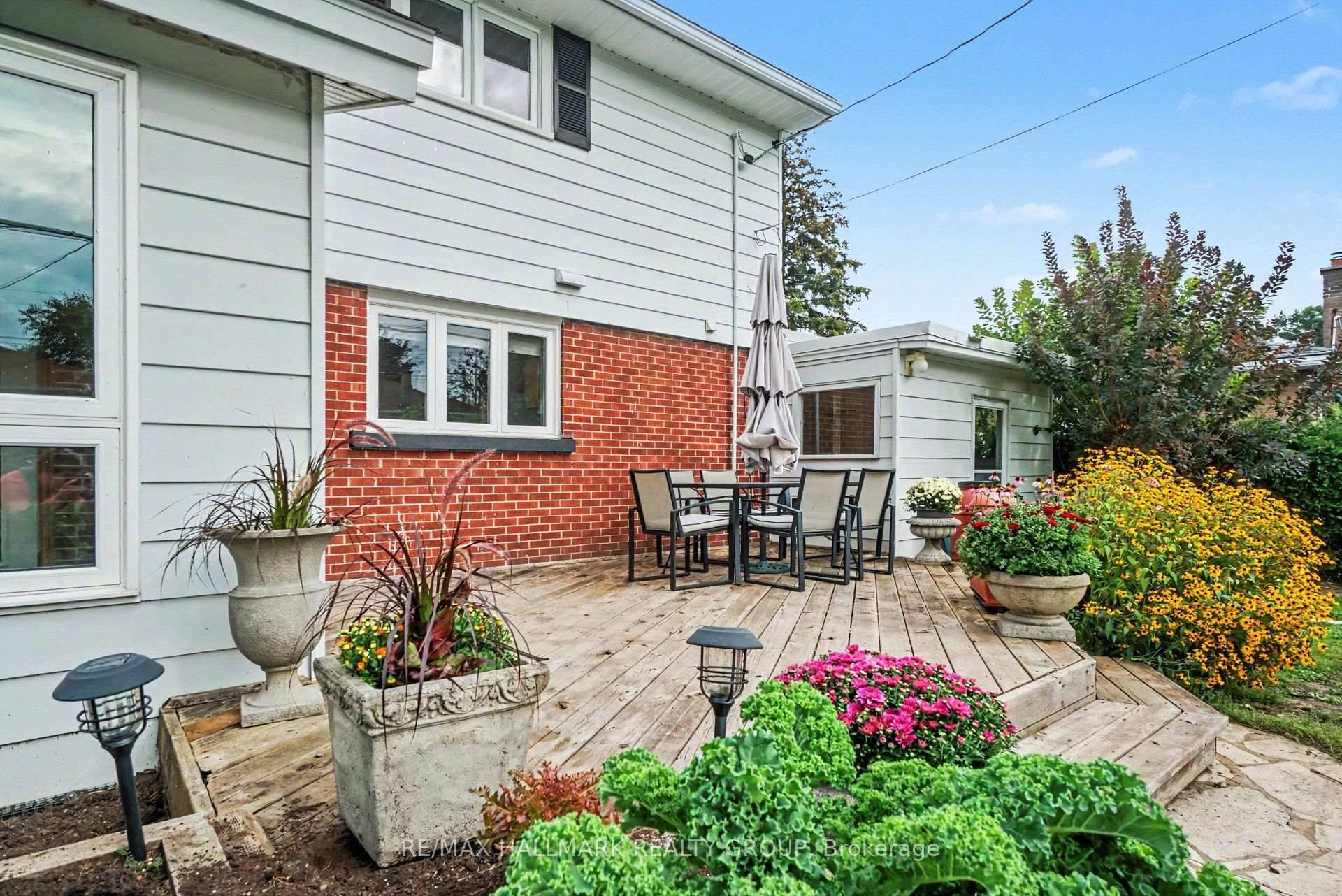 Photo 21 of 1236 Amesbrooke Drive, Ottawa, Copeland Park — HOMEH