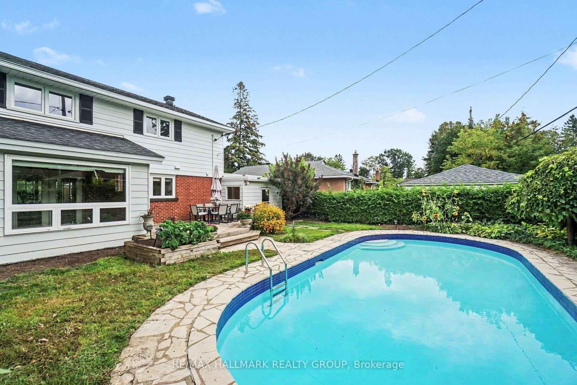 Photo 24 of 1236 Amesbrooke Drive, Ottawa, Copeland Park — HOMEH