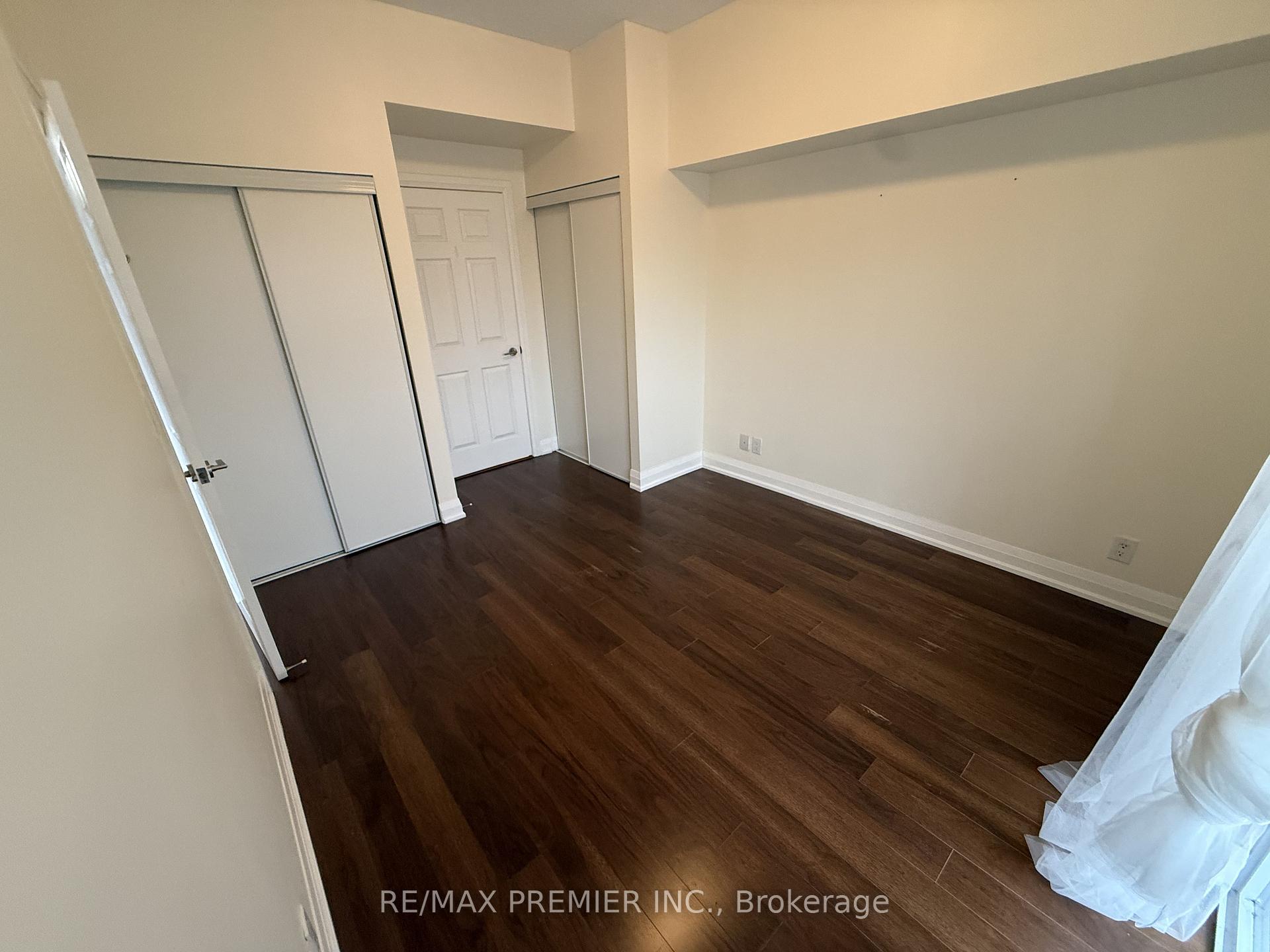 Photo 11 of Unit 406, 83 Woodbridge Avenue, Vaughan, West Woodbridge — HOMEH